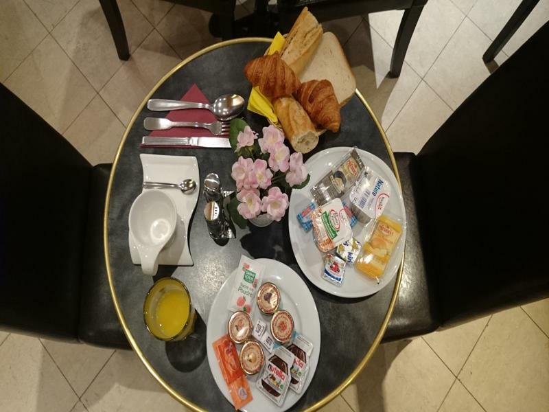 Korner Montmartre Hotel Paris Eksteriør billede