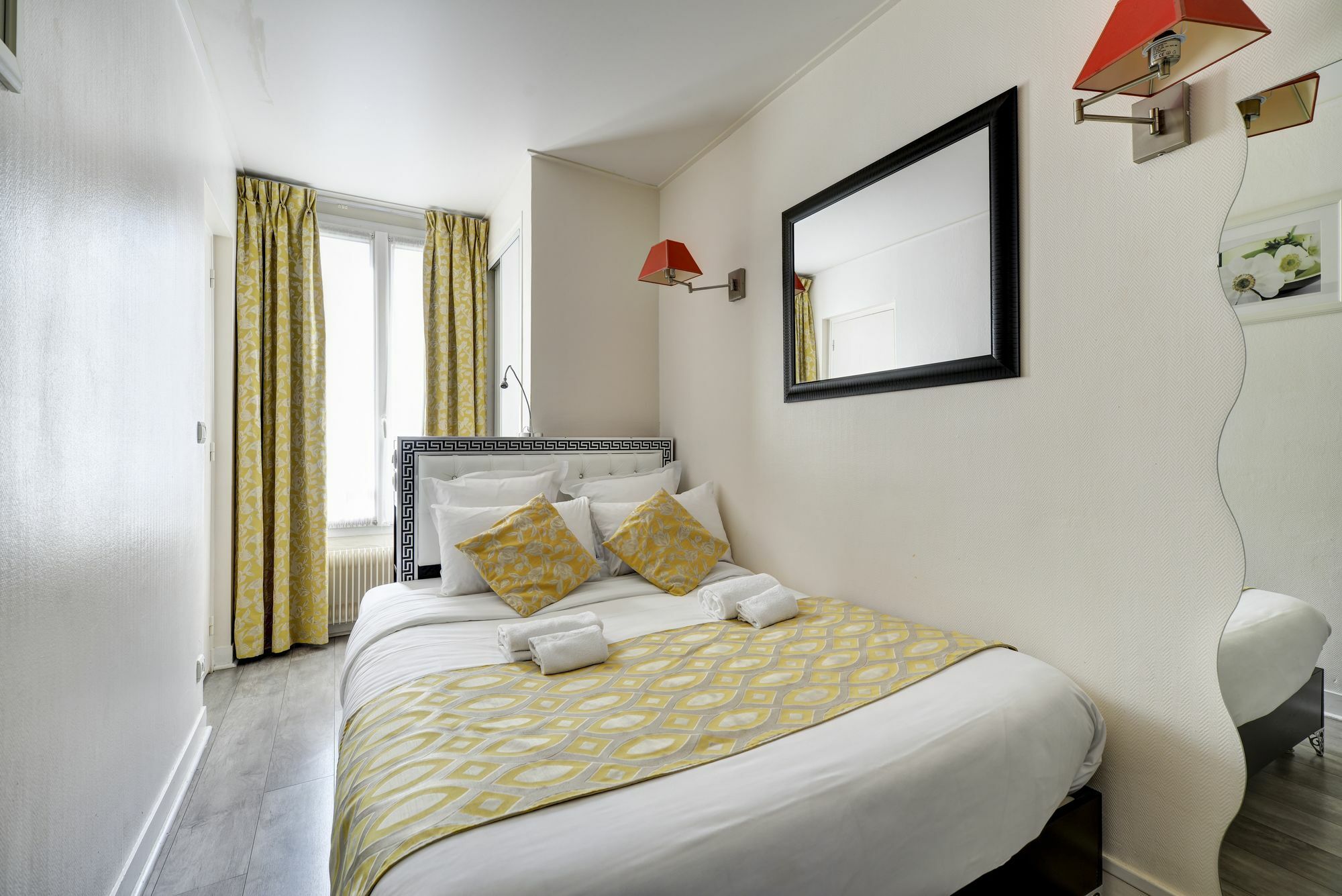 Korner Montmartre Hotel Paris Eksteriør billede